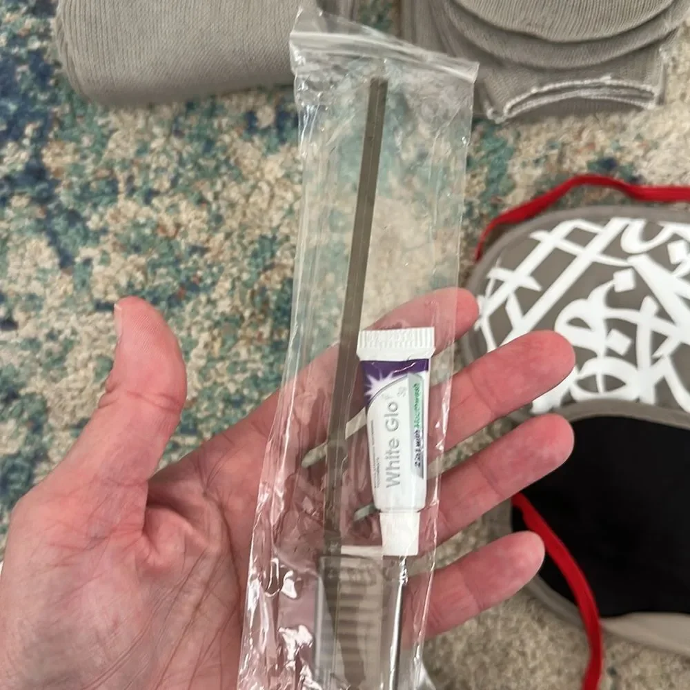 NEW Emirates Airlines Toiletries Bag with Doubles